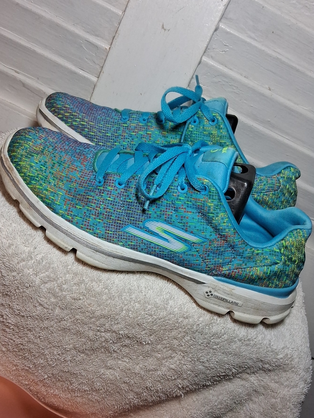 Skechers Goga Plus Sneakers